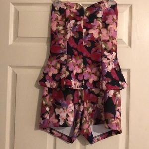 Floral romper 🌺